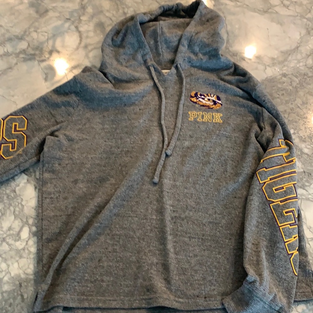 Hooded soft shirt